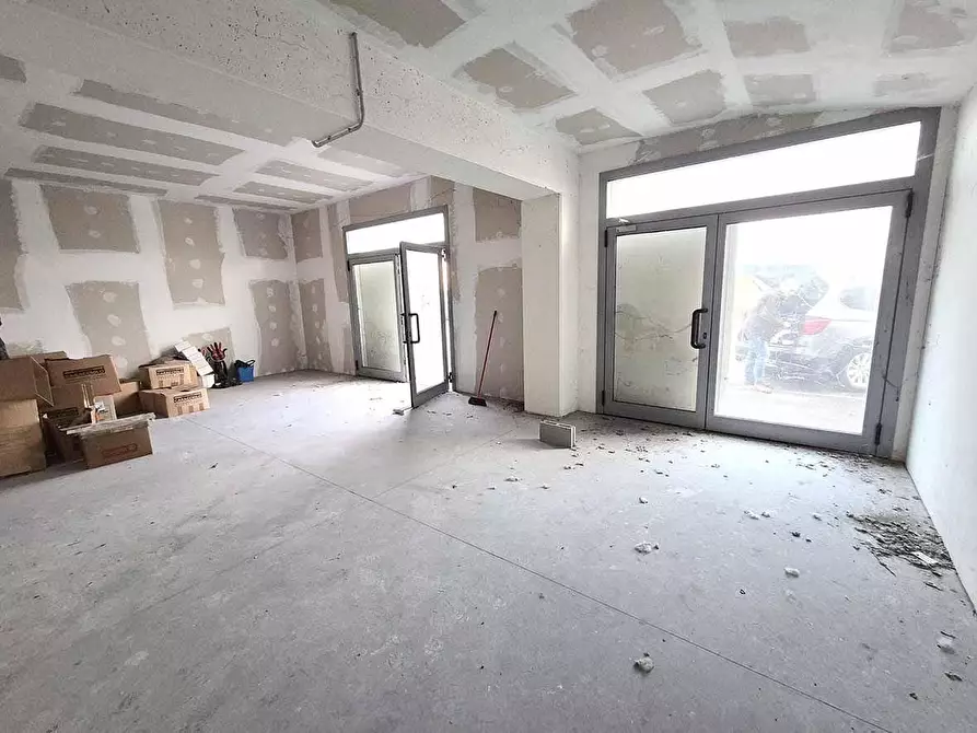 Immagine 3 di Laboratorio in vendita  a Milano