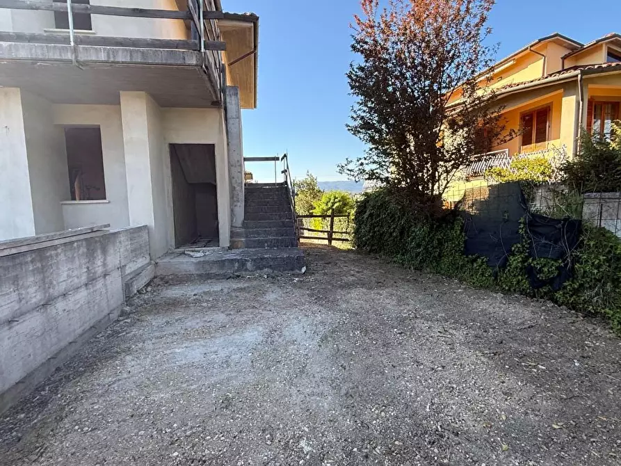 Immagine 5 di Appartamento in vendita  a Larciano