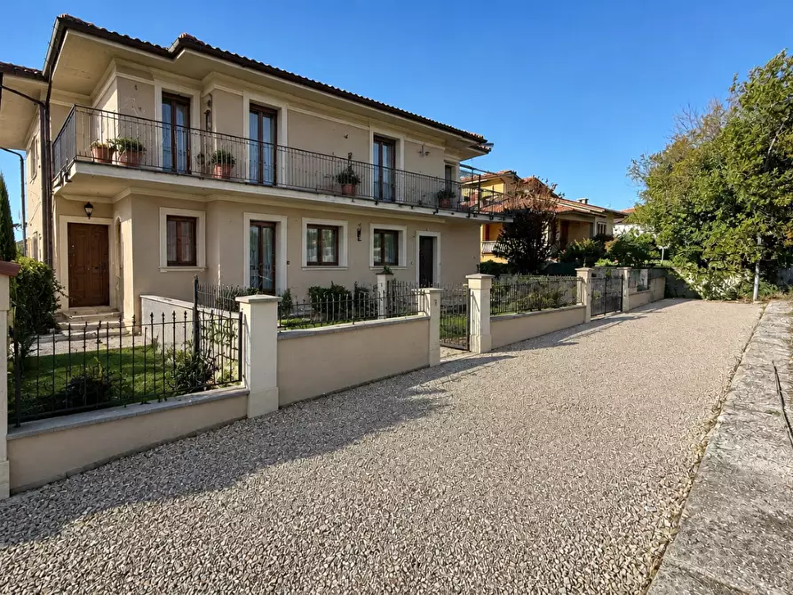Immagine 2 di Appartamento in vendita  a Larciano