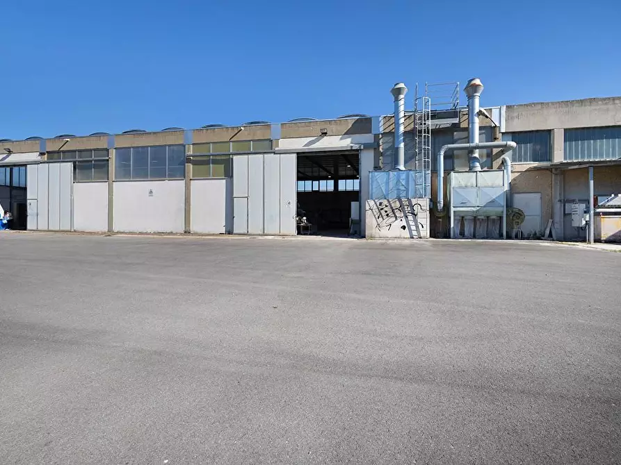 Immagine 13 di Capannone industriale in vendita  a Casciana Terme Lari