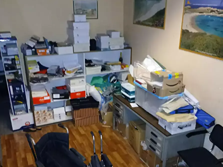 Immagine 3 di Negozio in vendita  a Cuorgnè