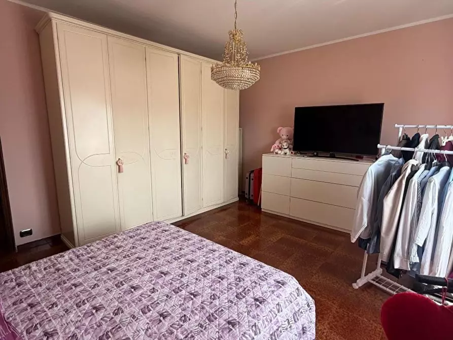 Immagine 14 di Casa trifamiliare in vendita  a Castelnuovo Magra