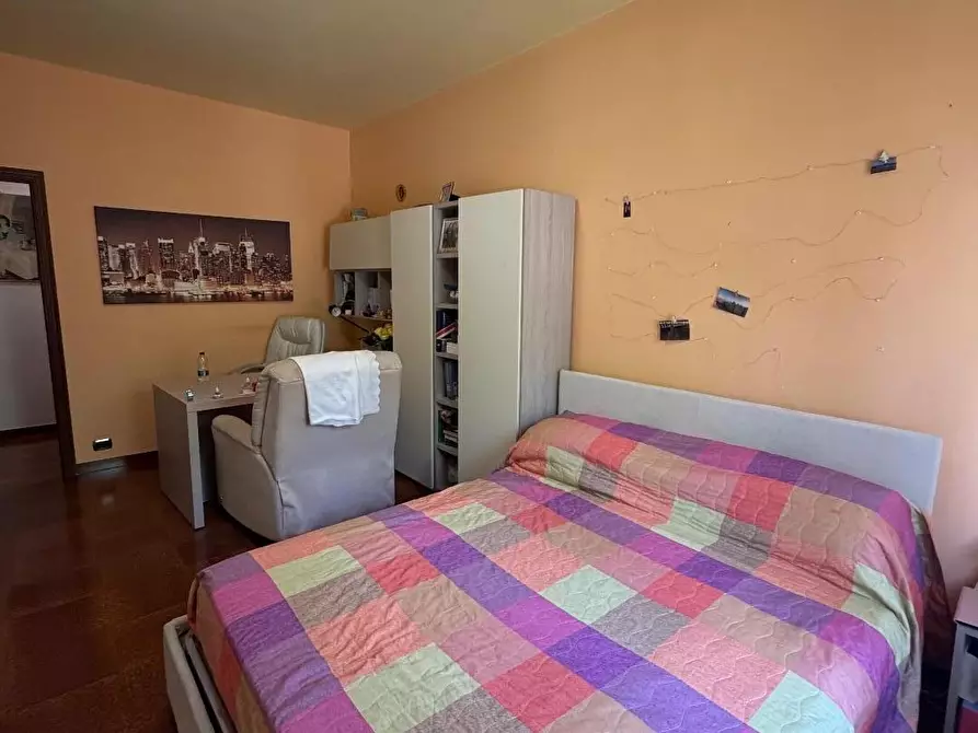 Immagine 12 di Casa trifamiliare in vendita  a Castelnuovo Magra