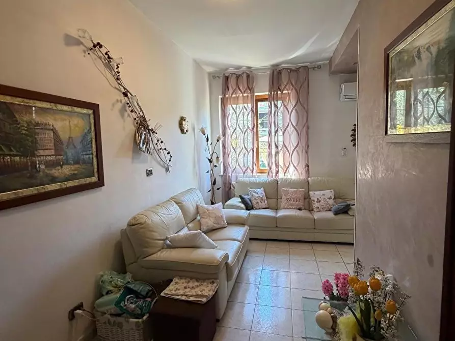 Immagine 7 di Casa trifamiliare in vendita  a Castelnuovo Magra