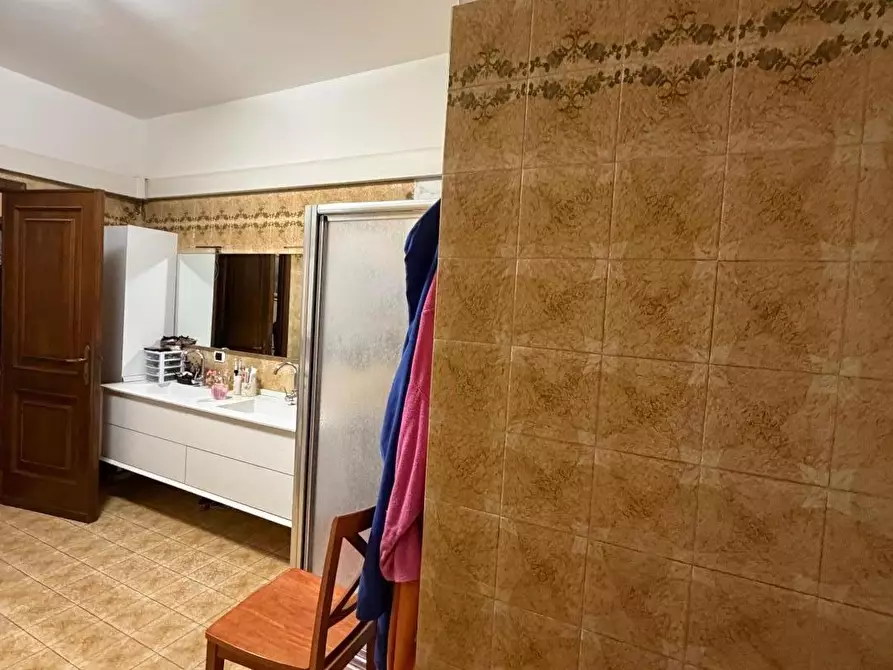 Immagine 9 di Casa trifamiliare in vendita  a Castelnuovo Magra