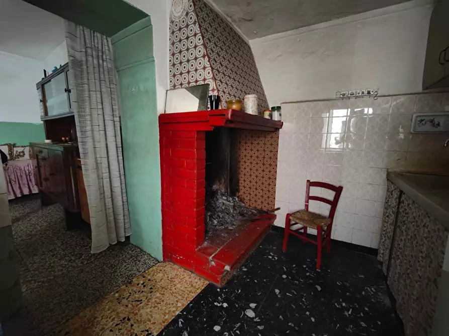 Immagine 1 di Casa semindipendente in vendita  a Fosdinovo