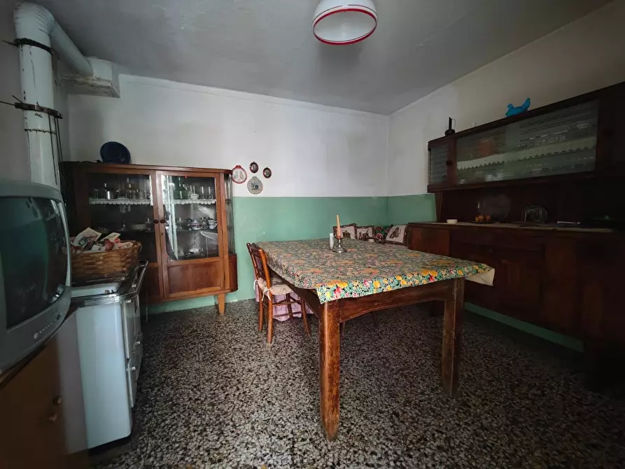 Immagine 2 di Casa semindipendente in vendita  a Fosdinovo