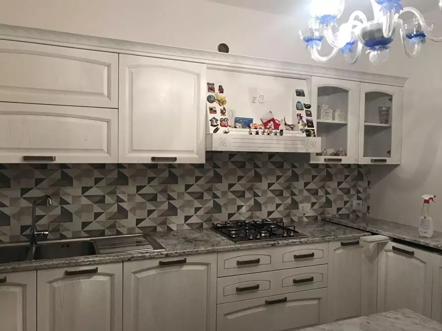 Immagine 3 di Villetta a schiera in vendita  a Carrara