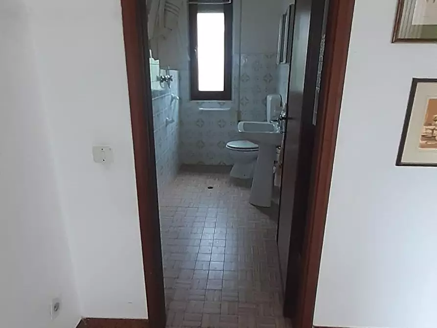 Immagine 2 di Casa indipendente in vendita  a Ortonovo
