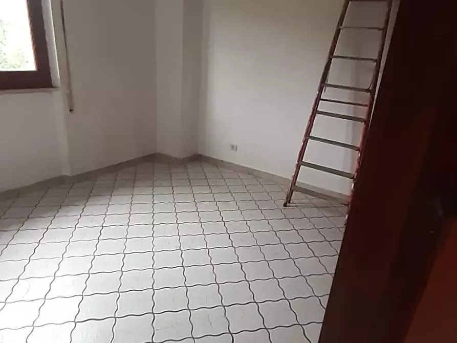 Immagine 10 di Casa indipendente in vendita  a Ortonovo
