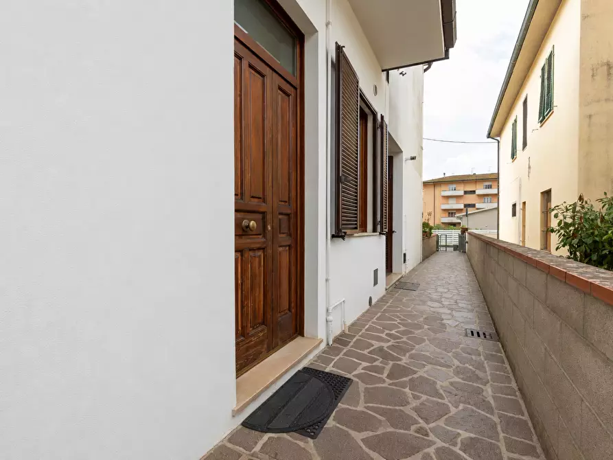 Immagine 15 di Appartamento in vendita  a Ponsacco