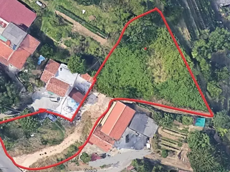 Immagine 1 di Terreno residenziale in vendita  a Montignoso
