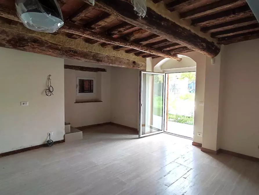 Immagine 13 di Villa in vendita  a Pietrasanta