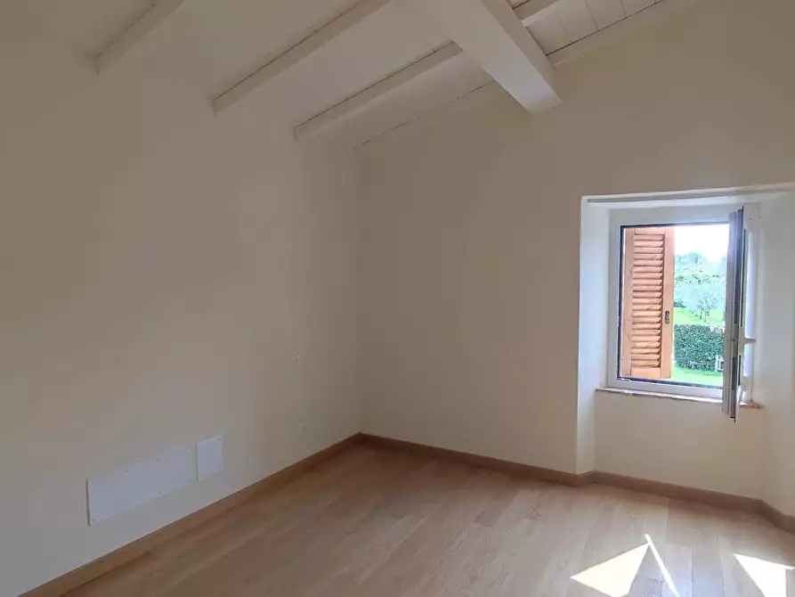 Immagine 12 di Villa in vendita  a Pietrasanta
