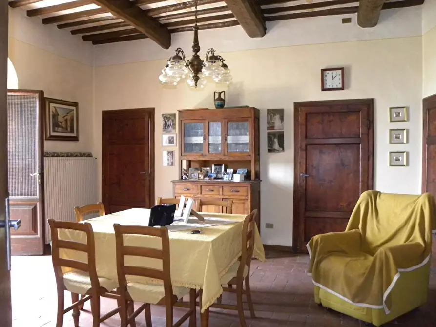 Immagine 21 di Rustico / casale in vendita  a Lucca