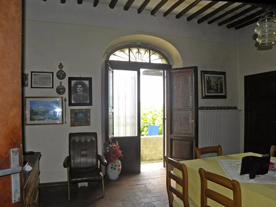 Immagine 20 di Rustico / casale in vendita  a Lucca