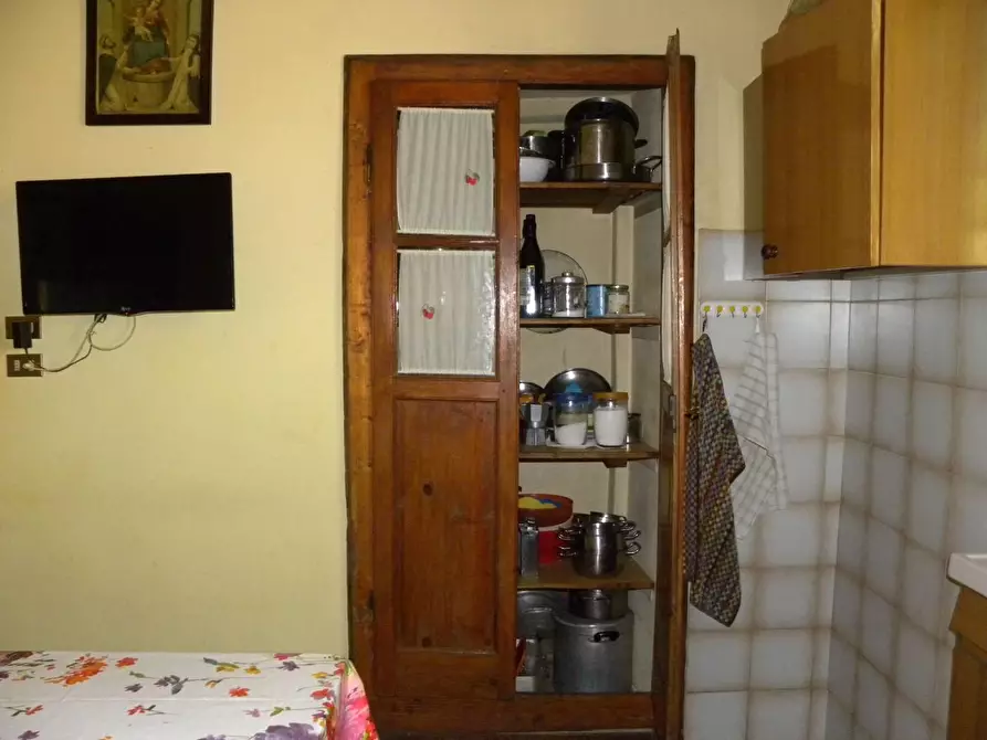 Immagine 24 di Rustico / casale in vendita  a Lucca