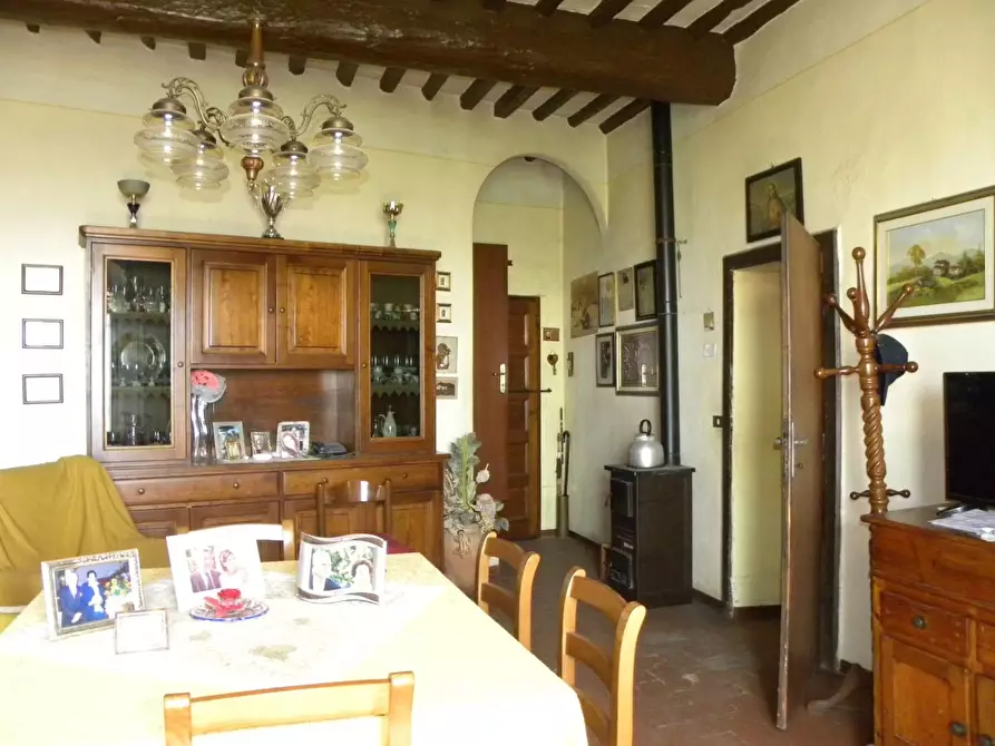 Immagine 18 di Rustico / casale in vendita  a Lucca