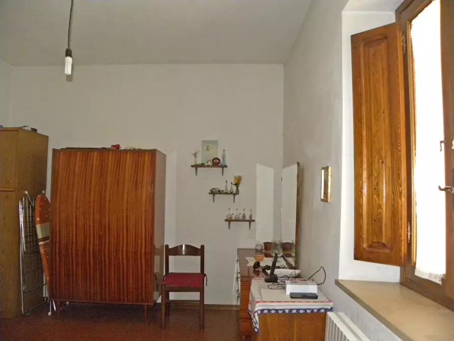 Immagine 25 di Rustico / casale in vendita  a Lucca