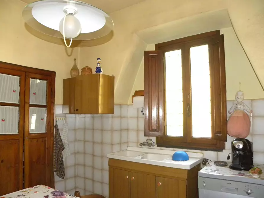 Immagine 23 di Rustico / casale in vendita  a Lucca