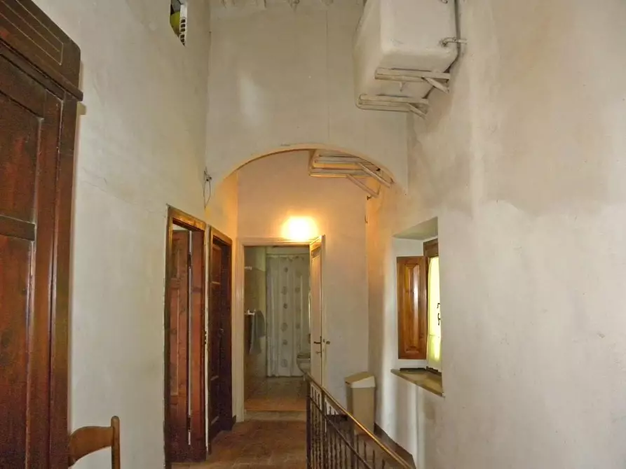Immagine 30 di Rustico / casale in vendita  a Lucca
