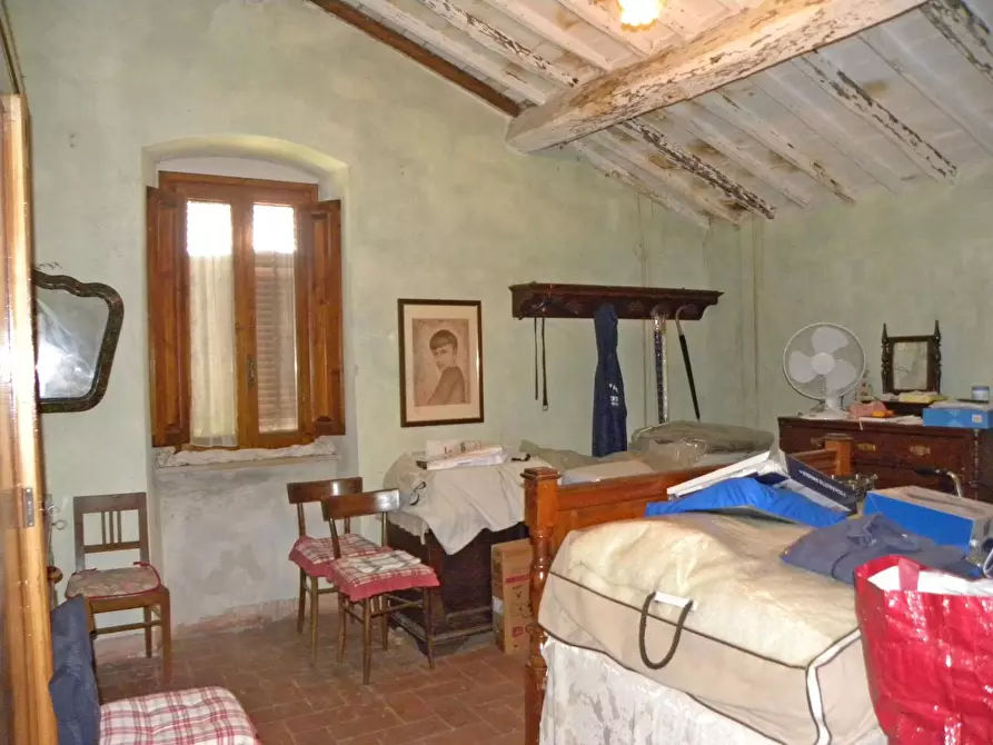 Immagine 33 di Rustico / casale in vendita  a Lucca