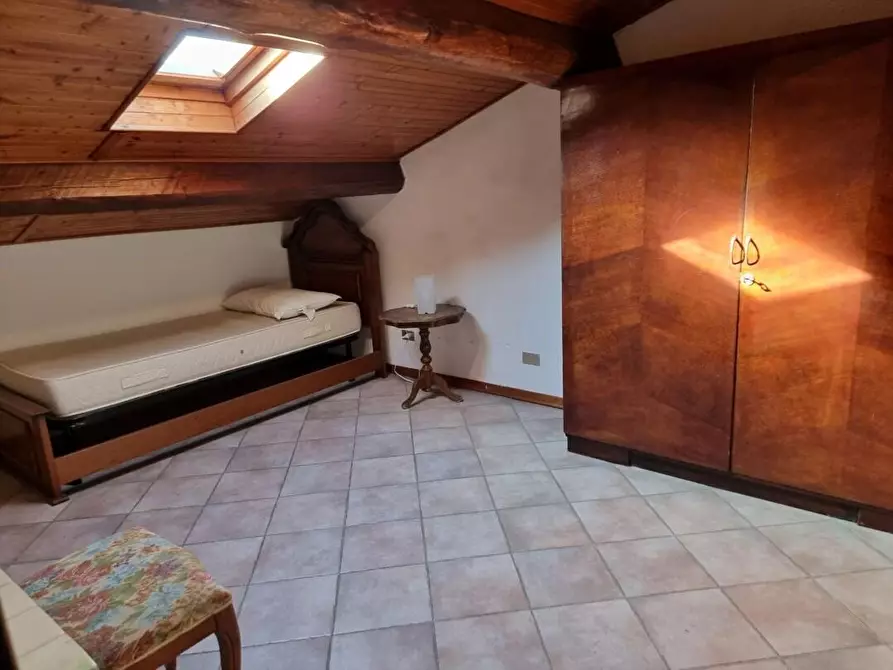 Immagine 1 di Porzione di casa in vendita  a Viareggio