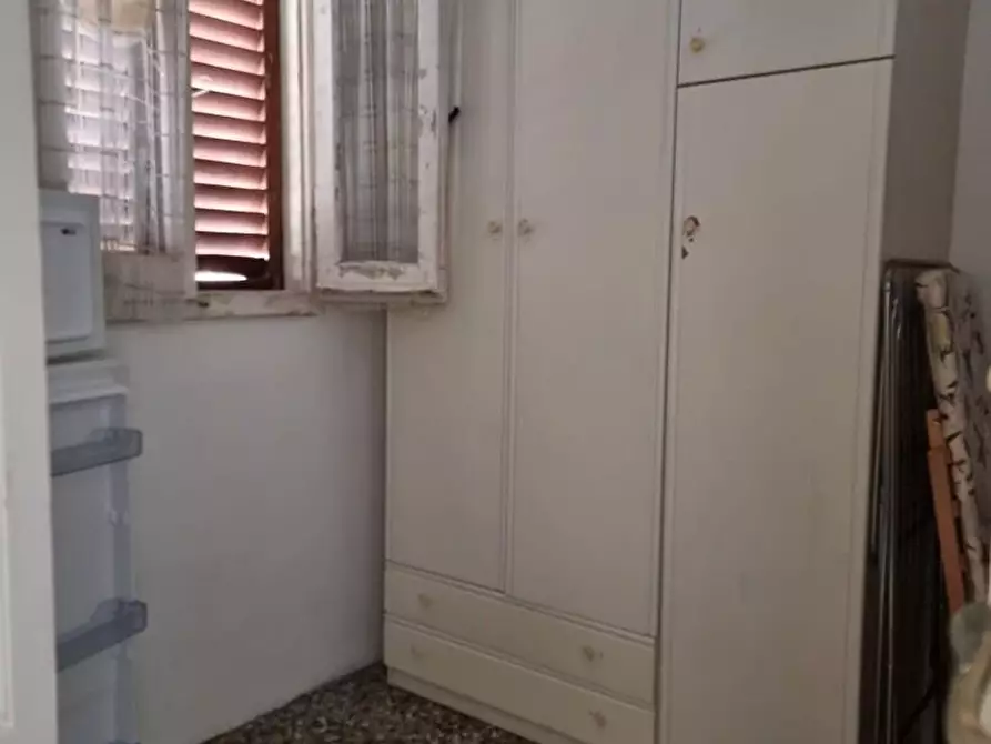 Immagine 10 di Porzione di casa in vendita  a Viareggio