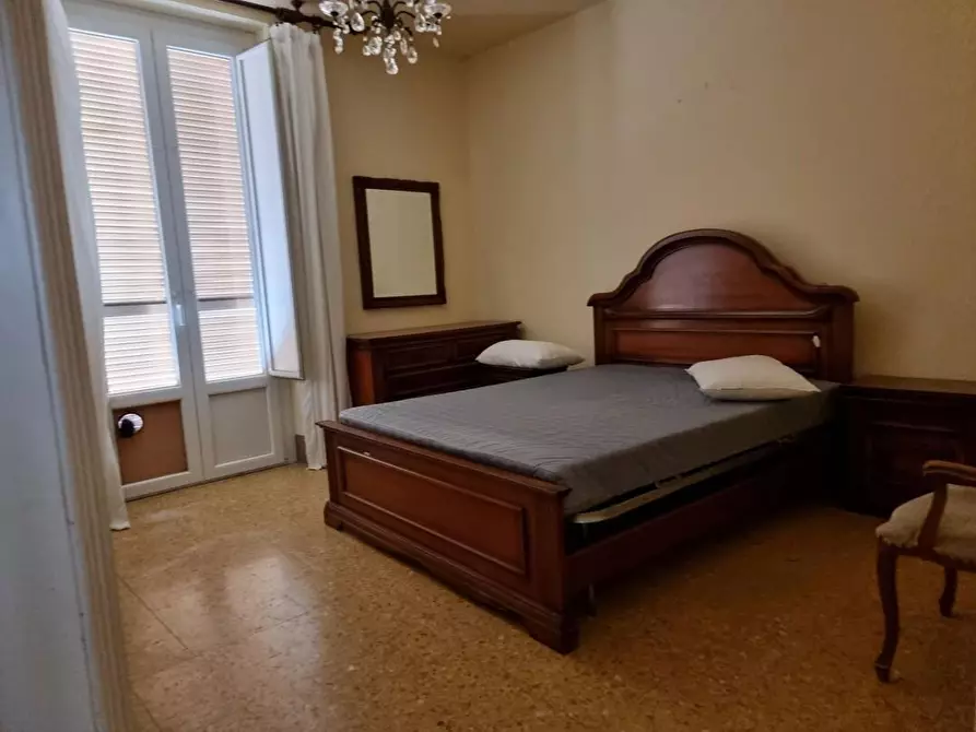 Immagine 18 di Porzione di casa in vendita  a Viareggio