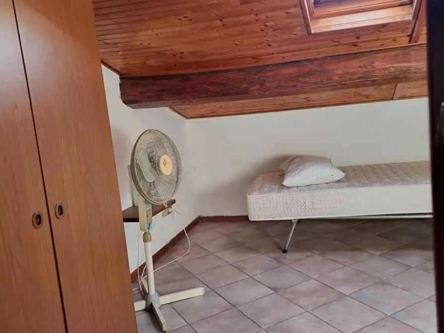 Immagine 5 di Porzione di casa in vendita  a Viareggio