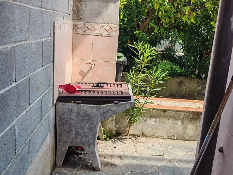 Immagine 5 di Casa semindipendente in vendita  a Carrara