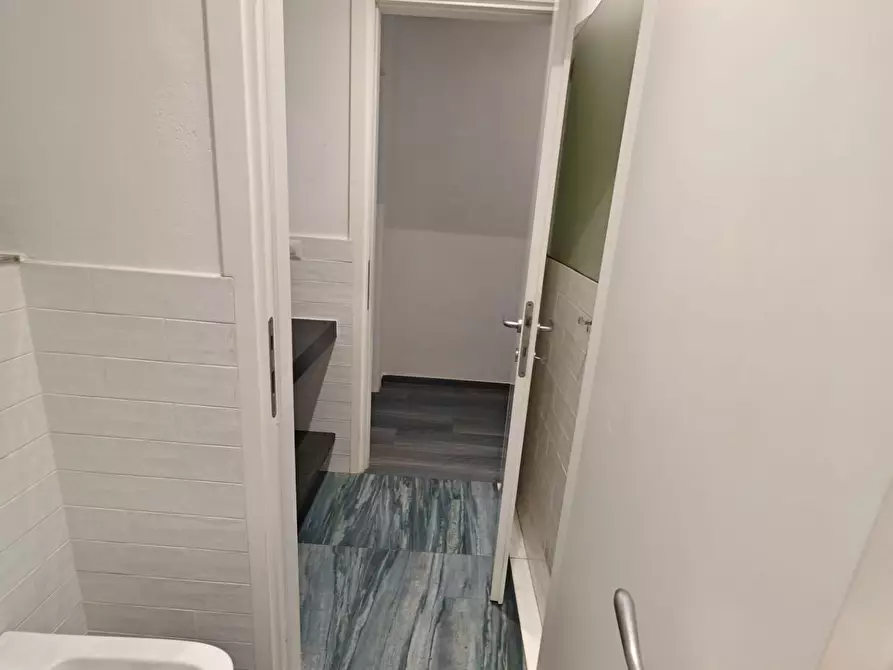 Immagine 19 di Casa semindipendente in vendita  a Carrara