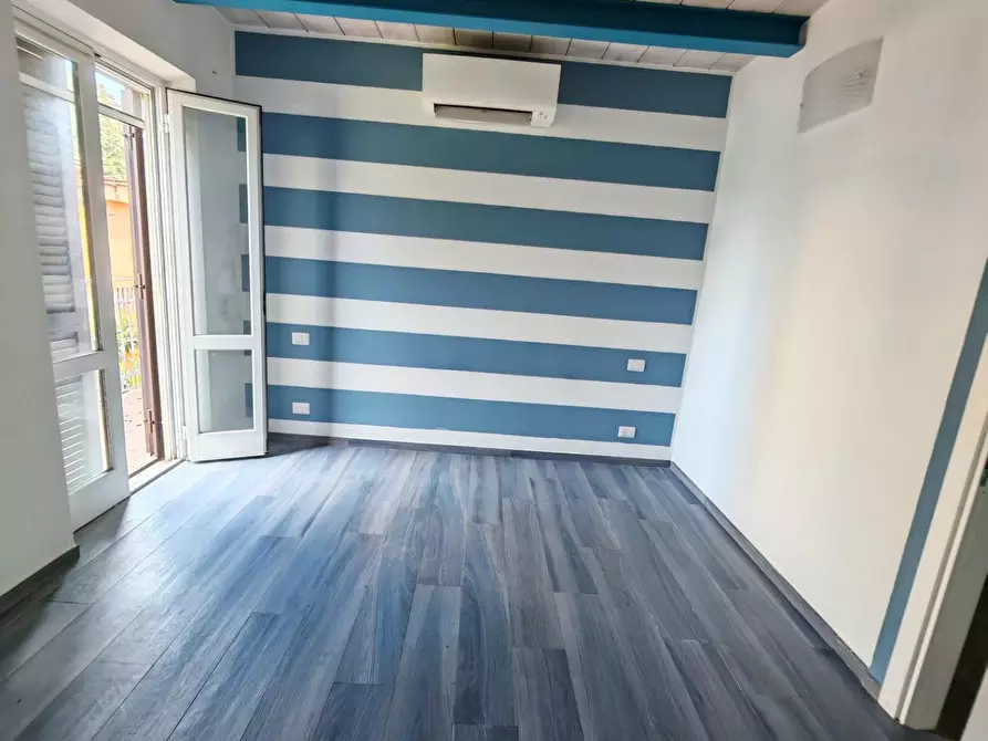 Immagine 24 di Casa semindipendente in vendita  a Carrara