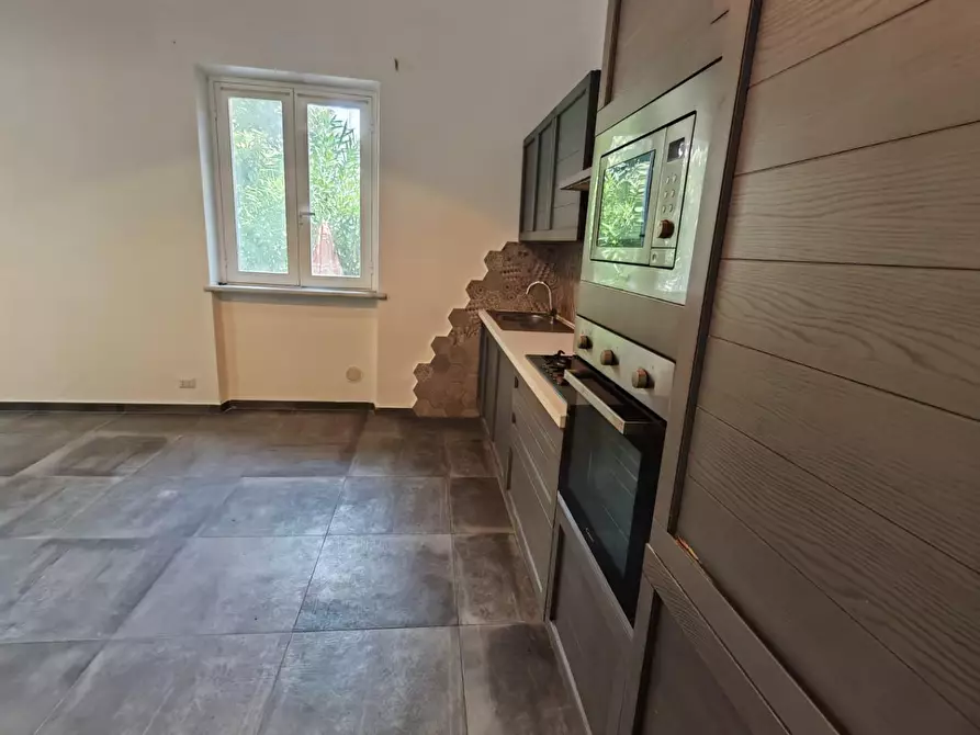 Immagine 35 di Casa semindipendente in vendita  a Carrara