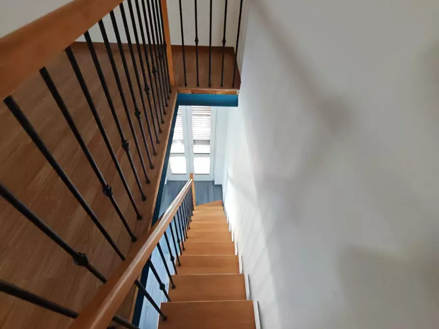 Immagine 11 di Casa semindipendente in vendita  a Carrara