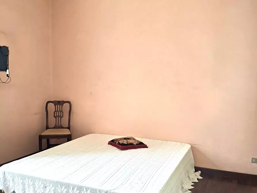 Immagine 18 di Mansarda in vendita  a Lucca