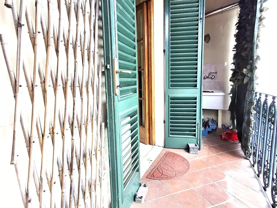 Immagine 24 di Mansarda in vendita  a Lucca