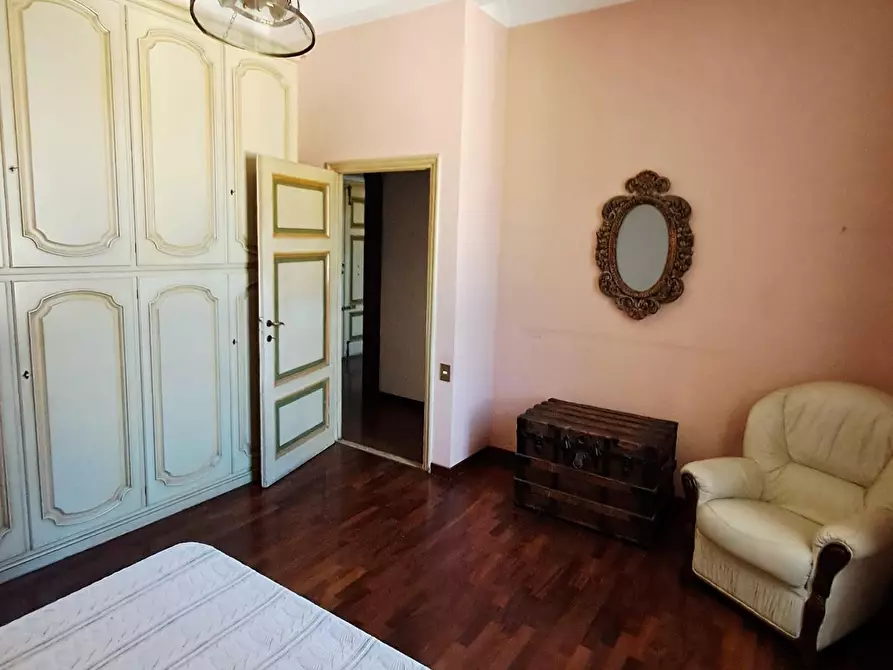 Immagine 23 di Appartamento in vendita  a Lucca