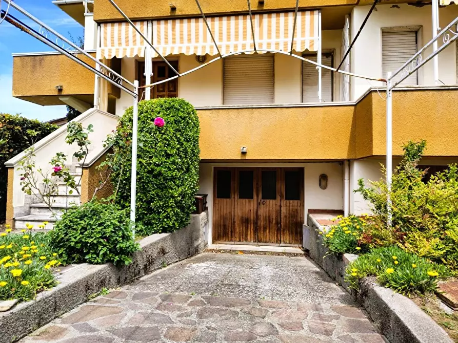 Immagine 23 di Appartamento in vendita  a Rosignano Marittimo