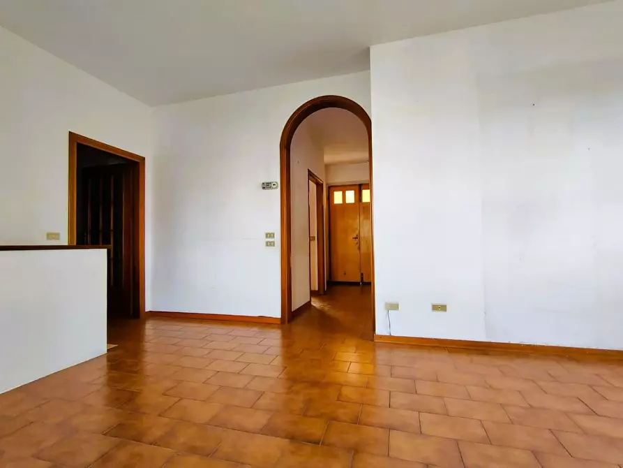Immagine 9 di Appartamento in vendita  a Rosignano Marittimo