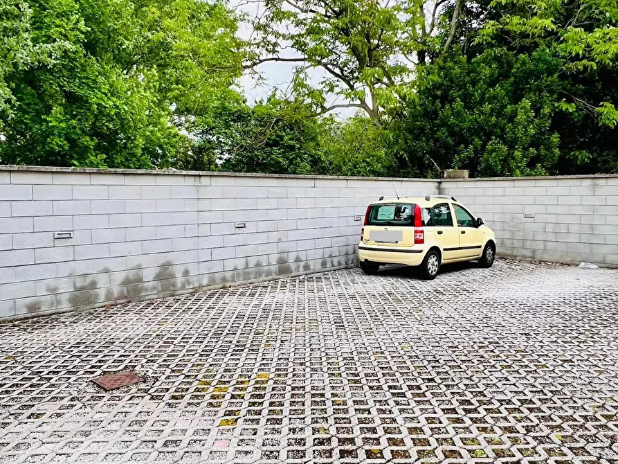 Immagine 22 di Appartamento in vendita  a Pisa