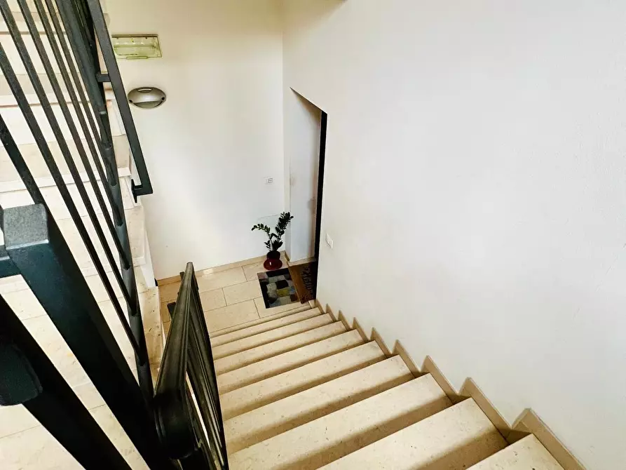 Immagine 19 di Appartamento in vendita  a Pisa