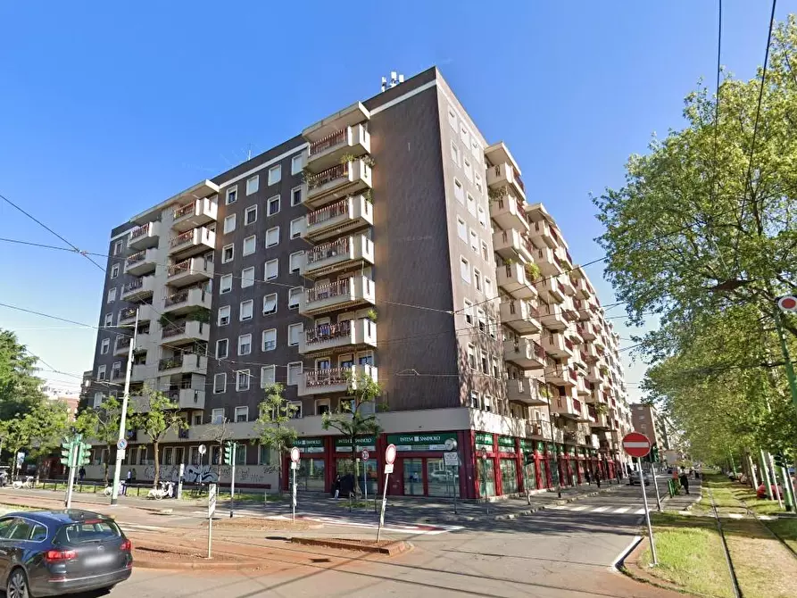 Immagine 1 di Appartamento in vendita  a Milano