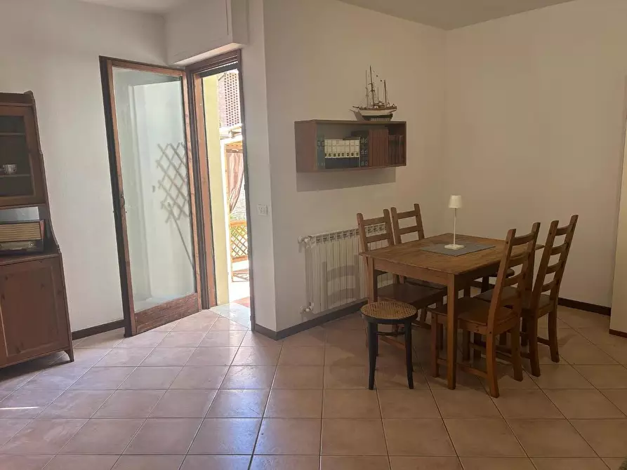Immagine 3 di Appartamento in vendita  a Viareggio