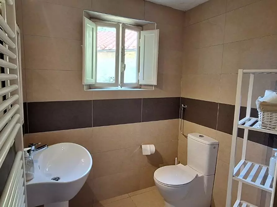 Immagine 14 di Casa colonica in vendita  a Pescaglia