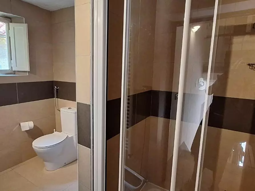 Immagine 15 di Casa colonica in vendita  a Pescaglia
