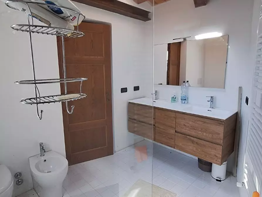 Immagine 23 di Casa colonica in vendita  a Pescaglia