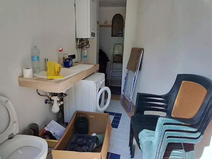 Immagine 27 di Casa colonica in vendita  a Pescaglia