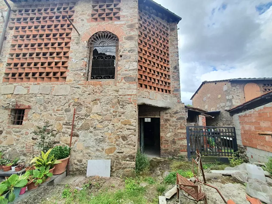 Immagine 33 di Terratetto in vendita  a Capannori