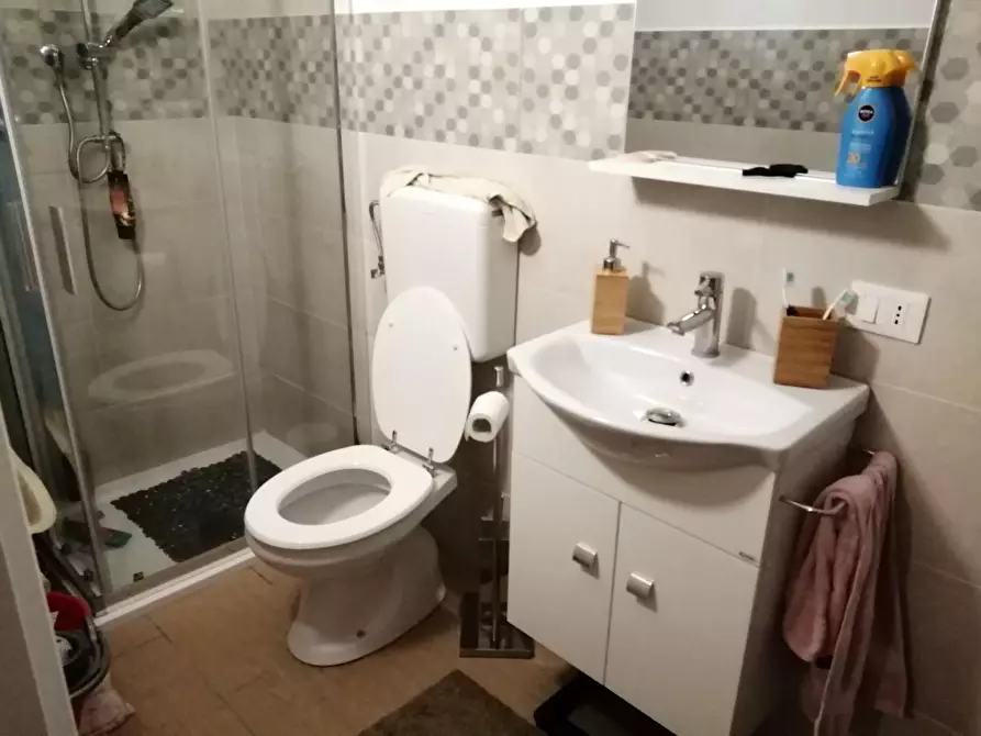 Immagine 23 di Appartamento in vendita  a Rosignano Marittimo